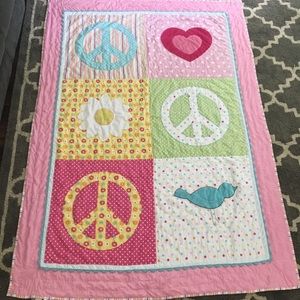 🌺Girls twin bed quilt and pillow sham set🌺